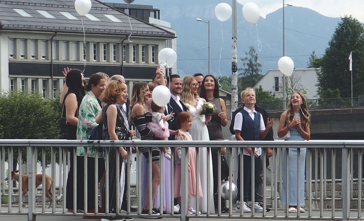 A Marriage on the Bridge 240808