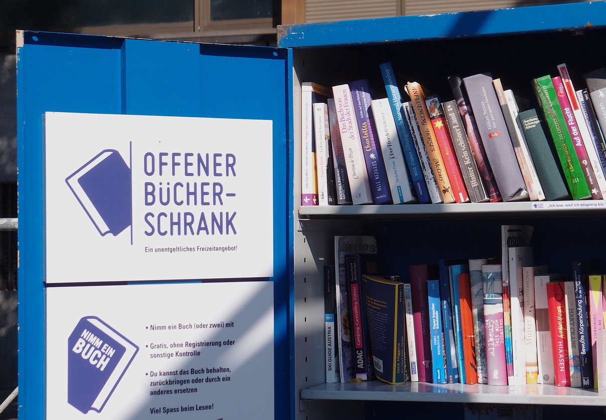 Offener Bücher-Schrank